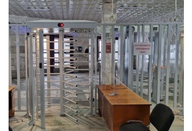 Завод им. Серго (ПОЗиС), г. Зеленодольск
Выполнено:
Монтаж и ПНР полноростовых турникетов на входных группах