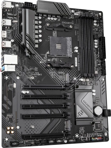 Gigabyte B550 EAGLE фото 2