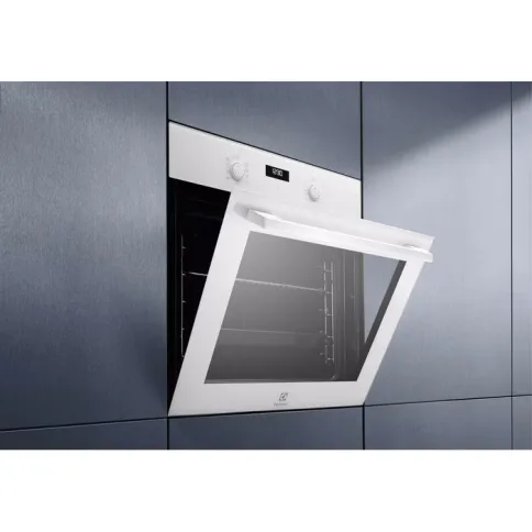 Electrolux EOF5F50BV фото 5