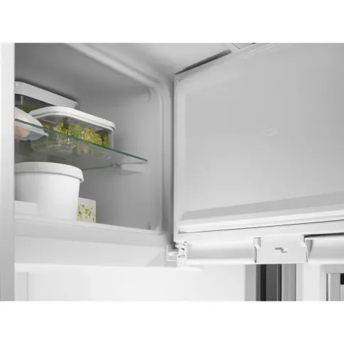 LIEBHERR IRe 5101-22 001 фото 6