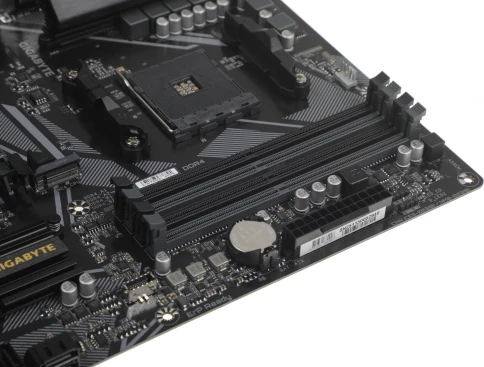 Gigabyte B550M DS3H AC R2 фото 8